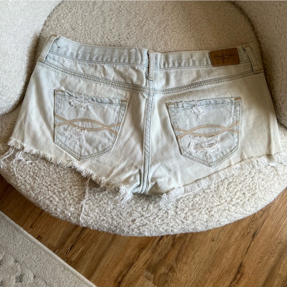 Abercombie and Fitch Denim Shorts | 4 - Picture 4 of 7
